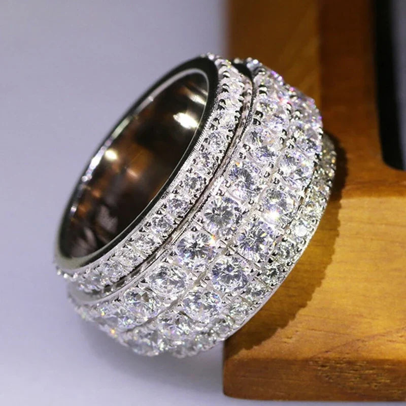Anillo Ancho Iced Out Zirconia Cubica - Glamour Total