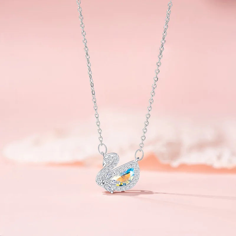 Collar Cisne con Cristal Zircon - Plata y Color